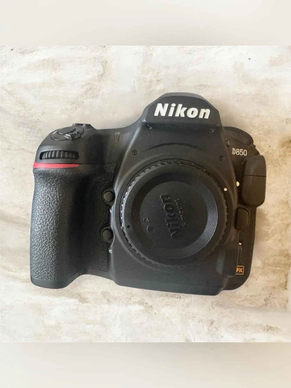 Nikon D850 DSLR Camera Body in Black